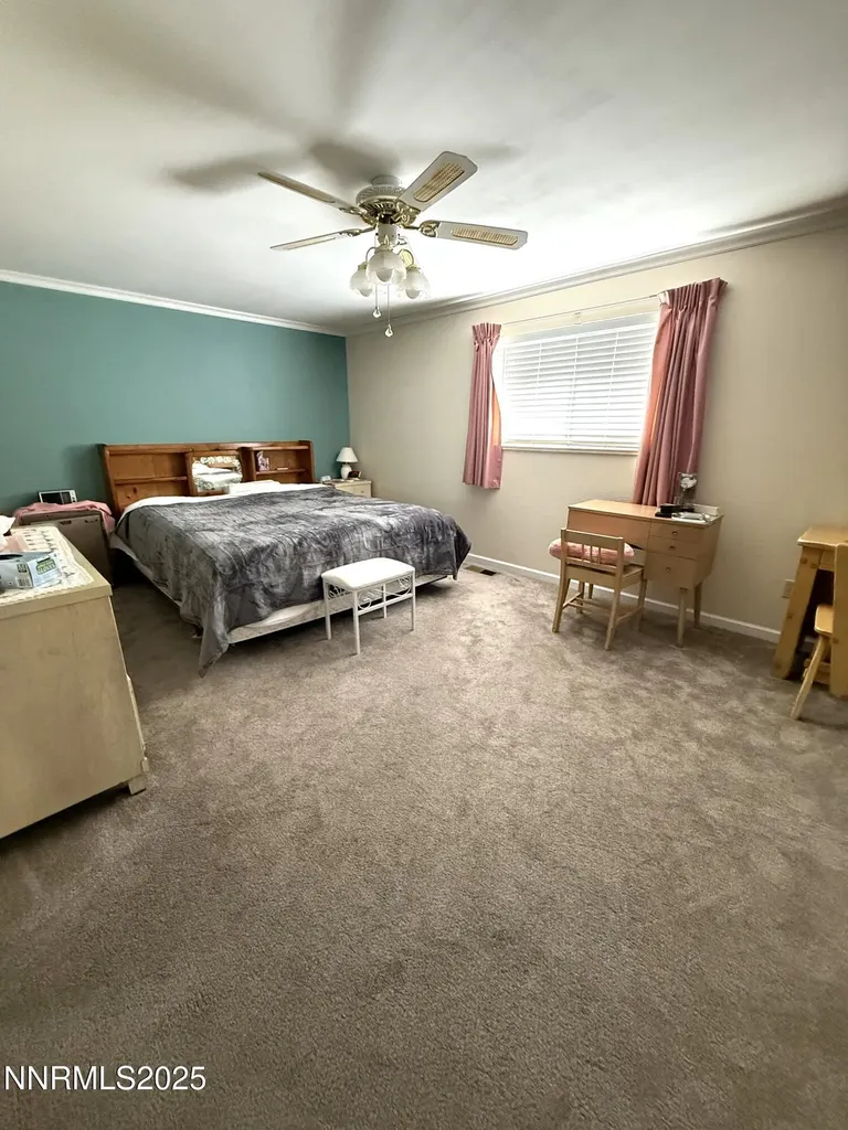 1537 Evan Carson City NV 89701