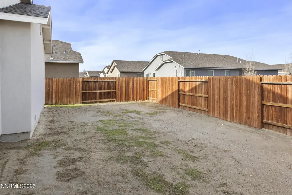 2516 Ladera Fallon NV 89406