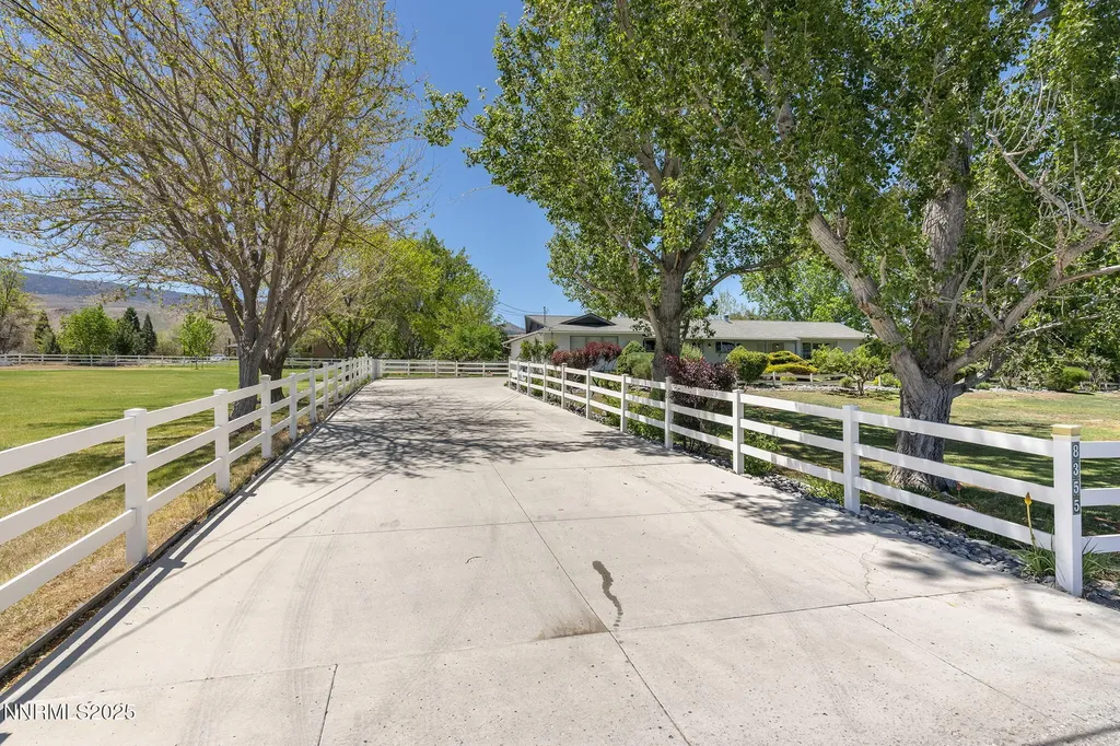 8355 Lakeside Reno NV 89511