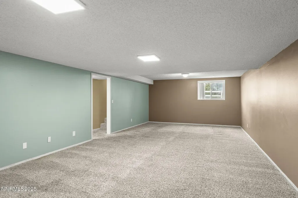 8355 Lakeside Reno NV 89511