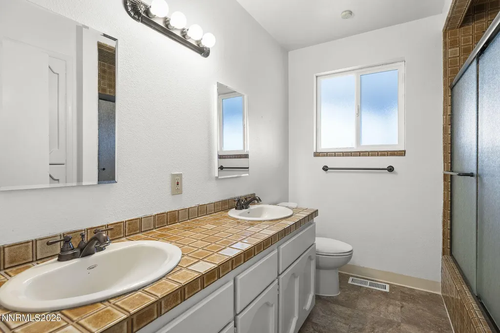 8355 Lakeside Reno NV 89511