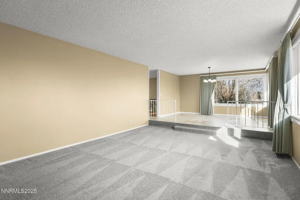 8355 Lakeside Reno NV 89511