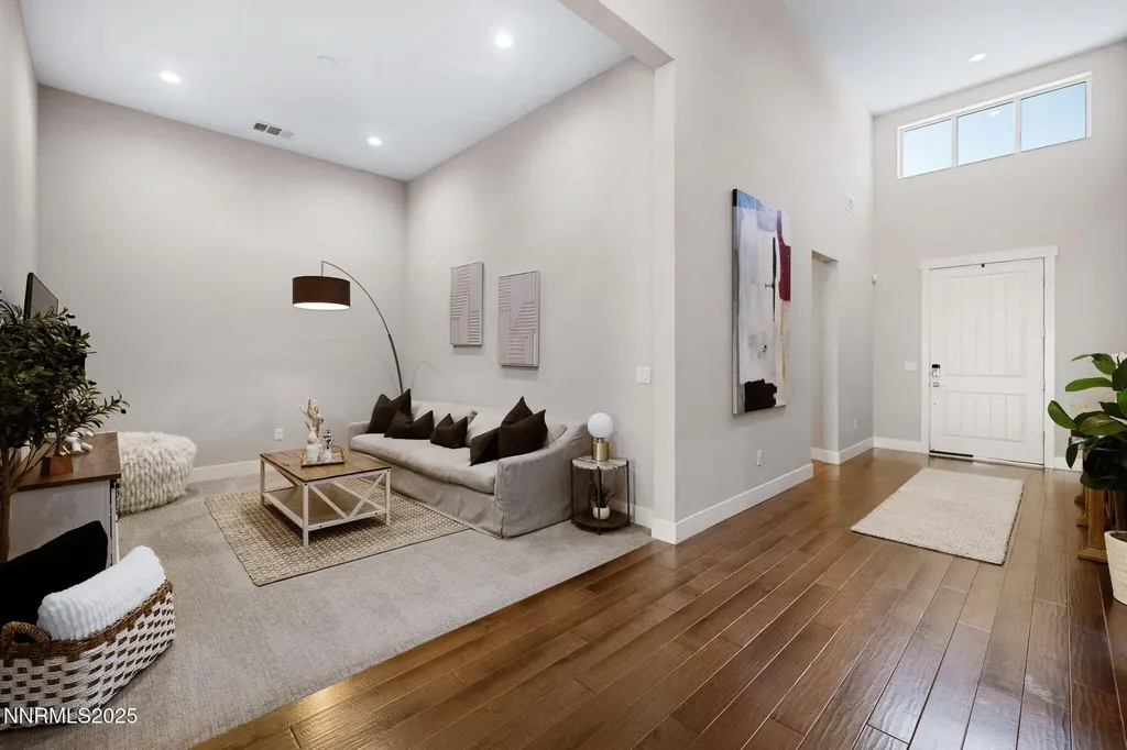 709 Pleasant Oak Reno NV 89511