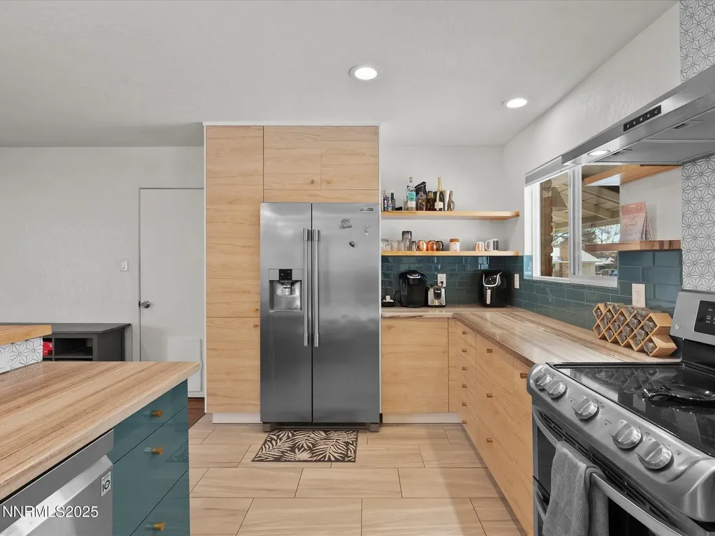 301 Hillcrest Reno NV 89509