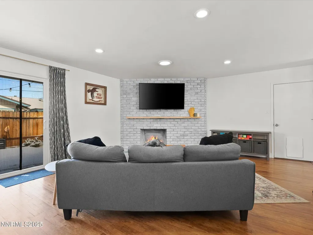 301 Hillcrest Reno NV 89509