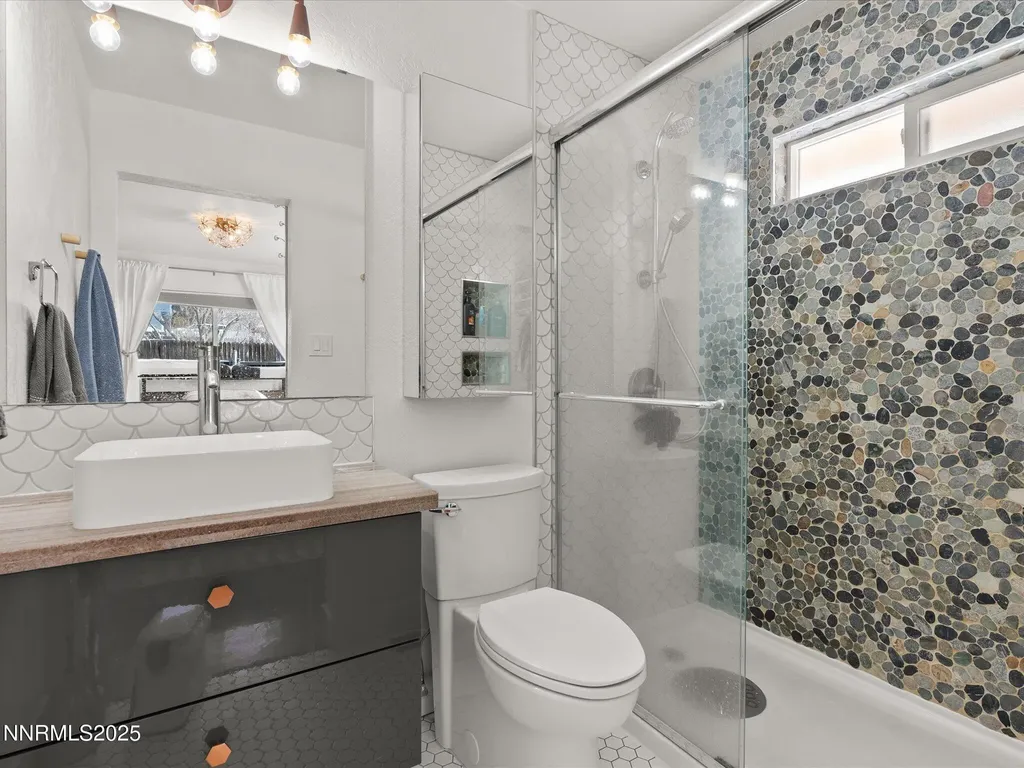 301 Hillcrest Reno NV 89509