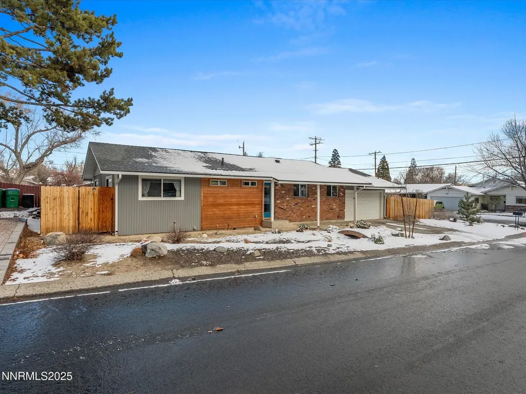 301 Hillcrest Reno NV 89509