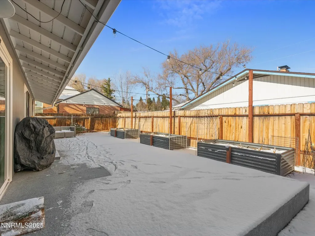 301 Hillcrest Reno NV 89509