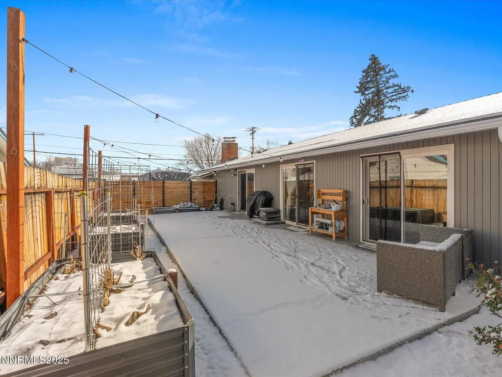 301 Hillcrest Reno NV 89509