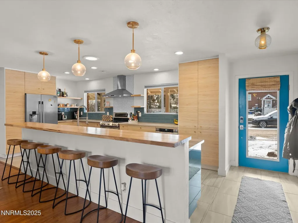 301 Hillcrest Reno NV 89509