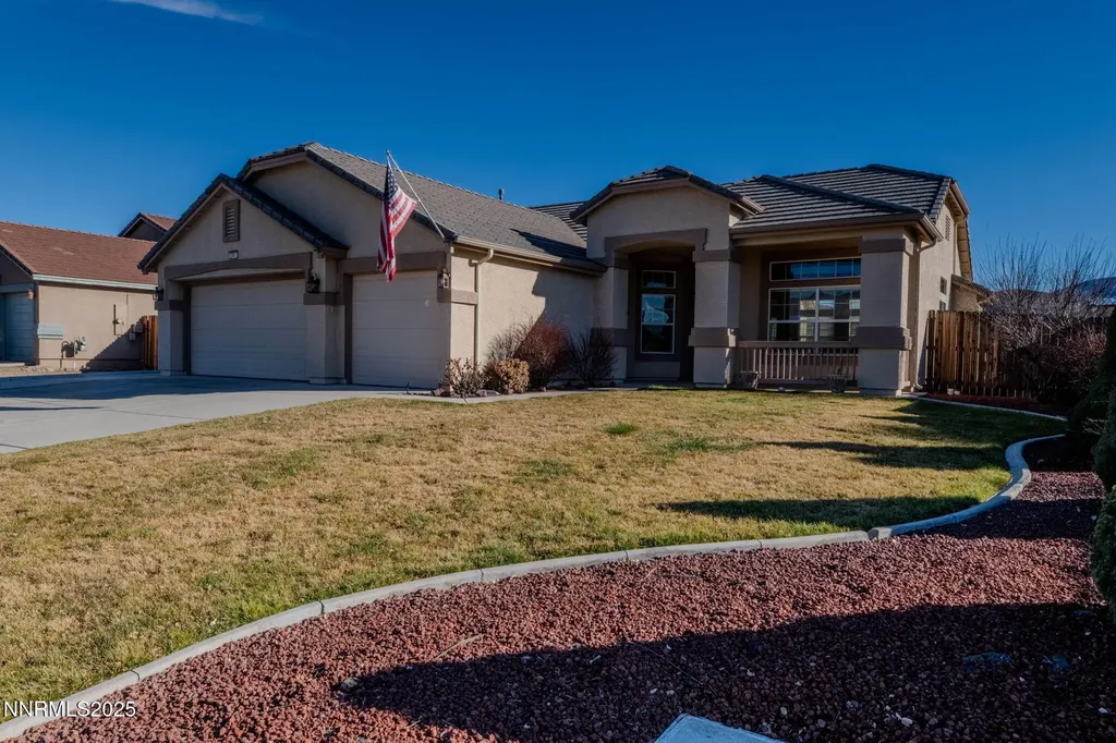 1341 Grassland Dayton NV 89403