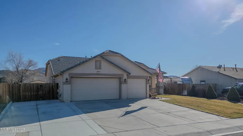 1341 Grassland Dayton NV 89403