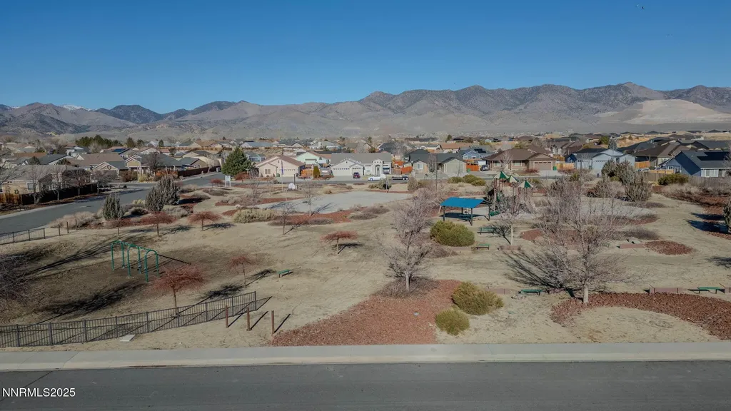 1341 Grassland Dayton NV 89403