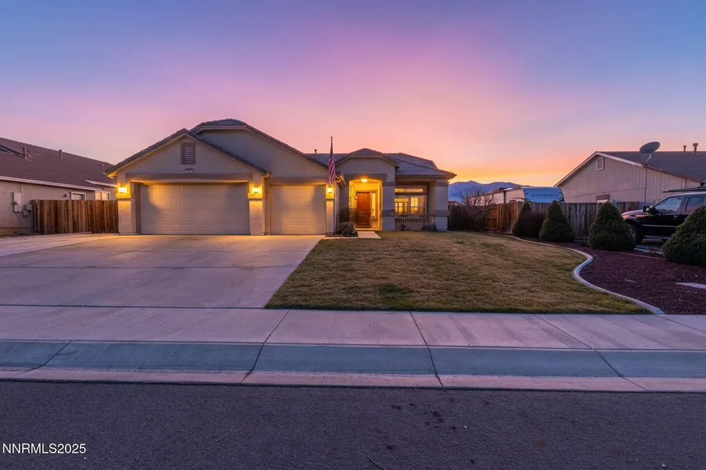 1341 Grassland Dayton NV 89403