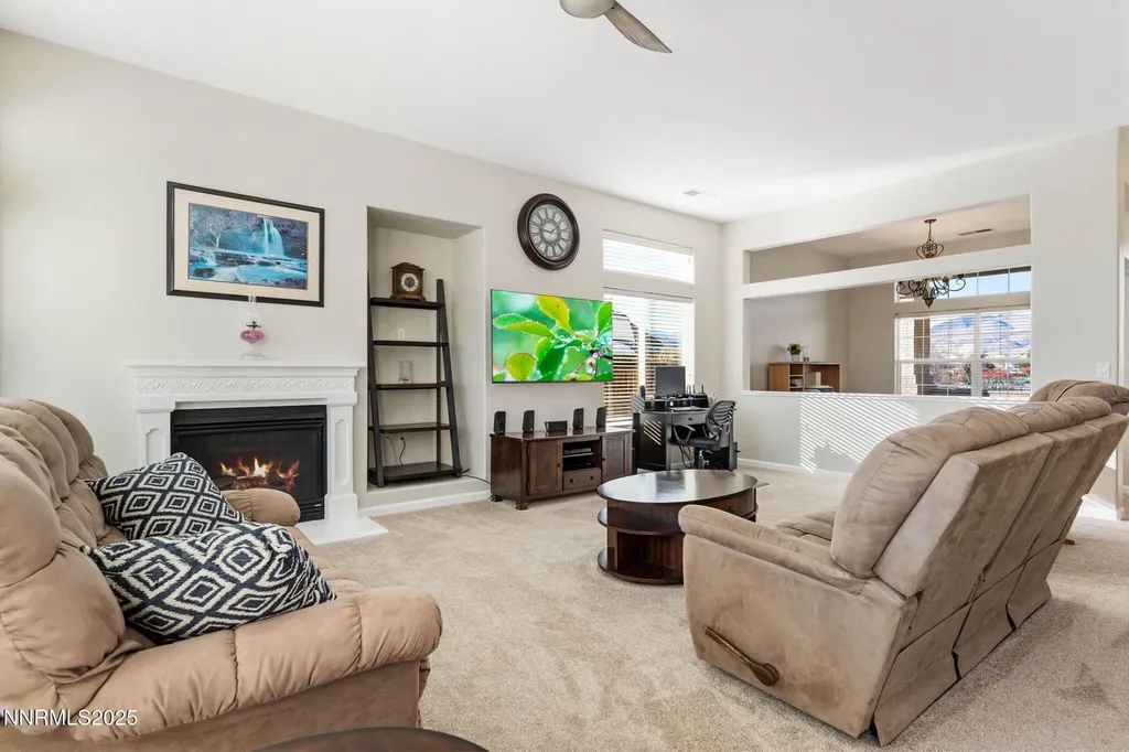 1341 Grassland Dayton NV 89403