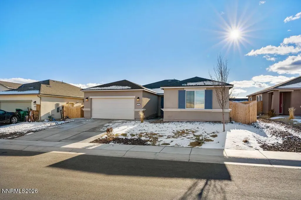 737 Roberts Creek Dayton NV 89403