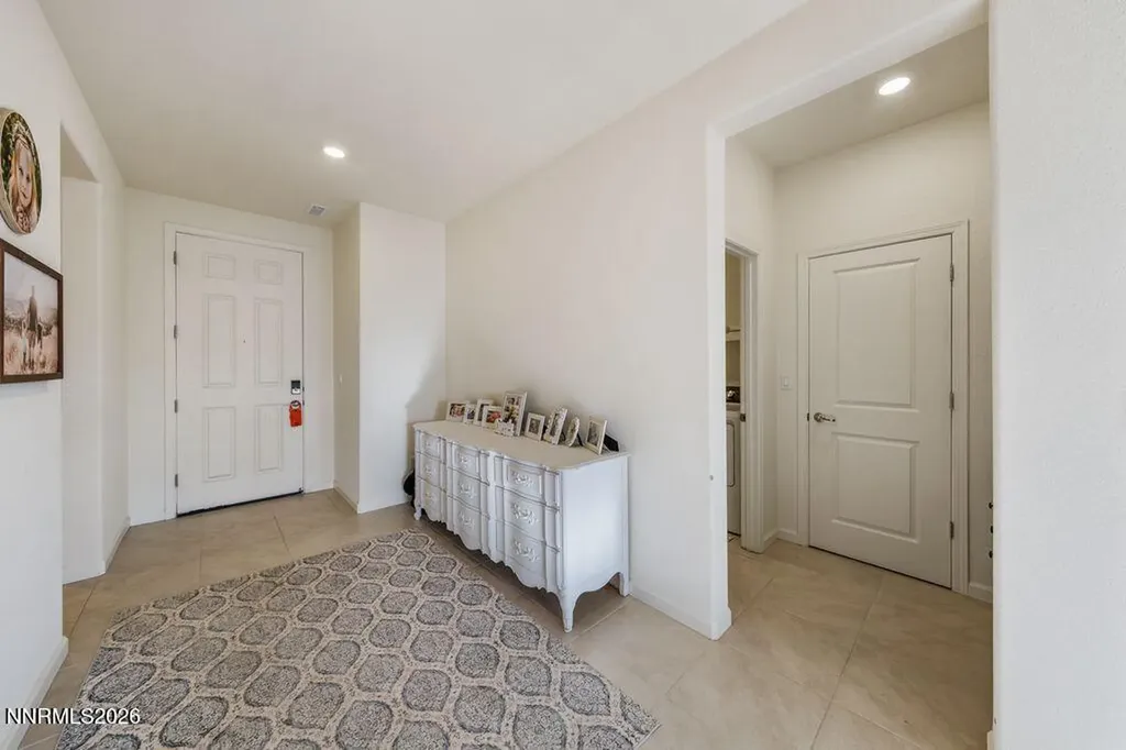 737 Roberts Creek Dayton NV 89403