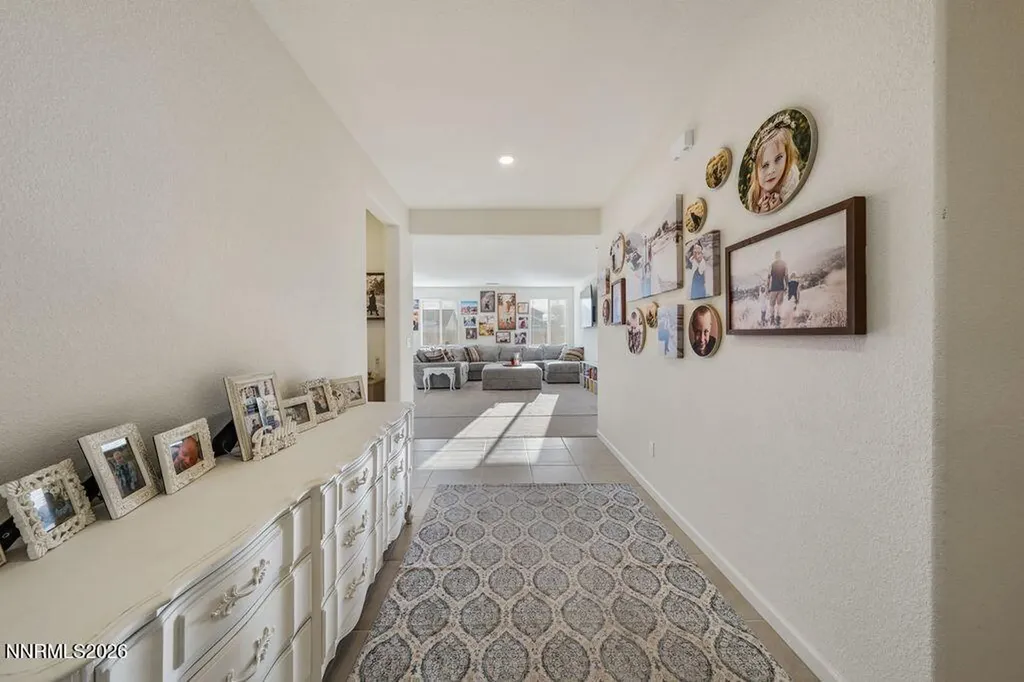 737 Roberts Creek Dayton NV 89403