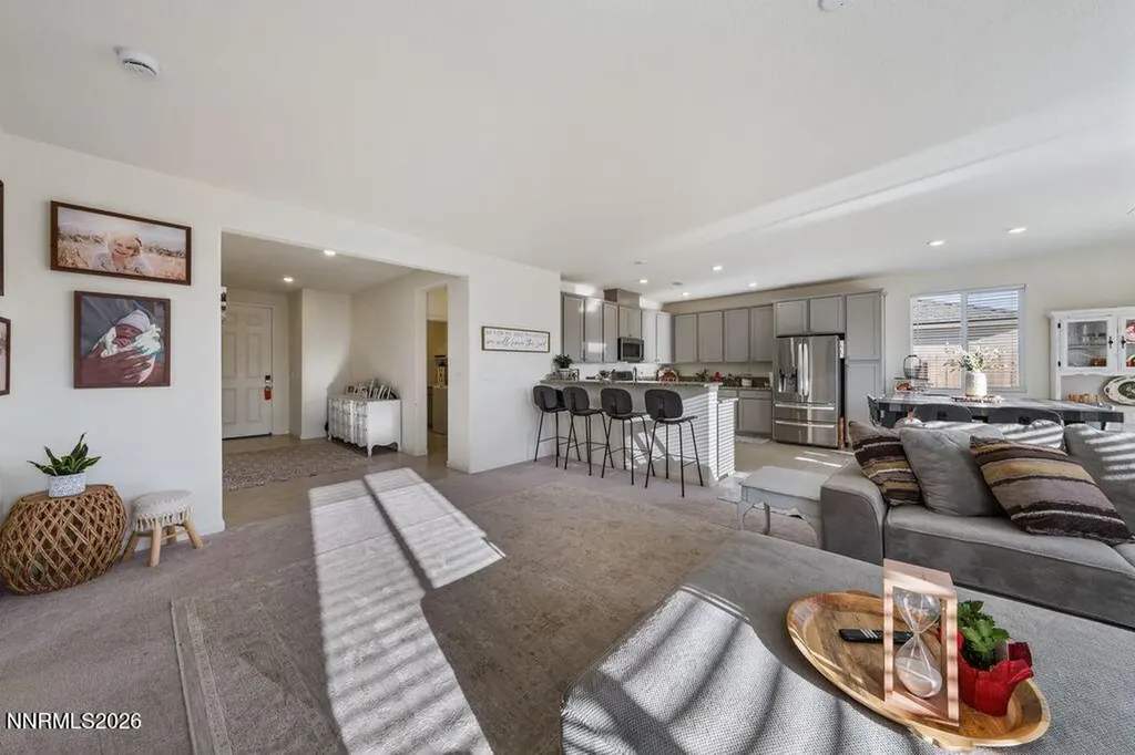 737 Roberts Creek Dayton NV 89403