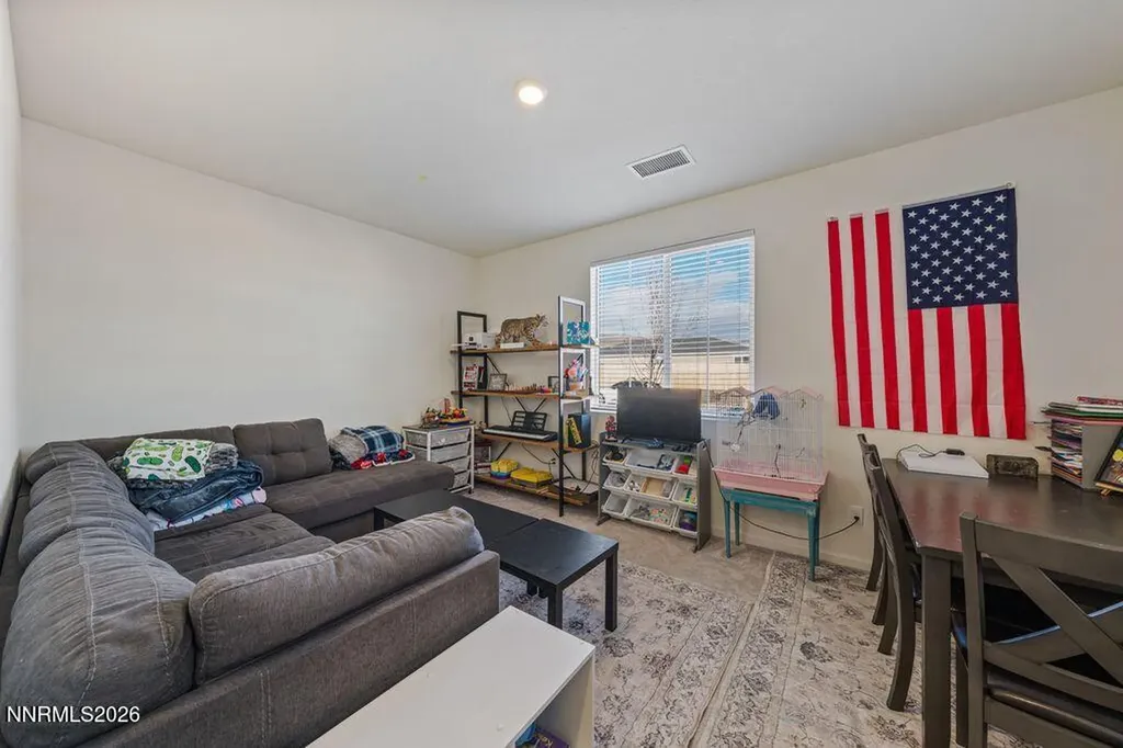 737 Roberts Creek Dayton NV 89403