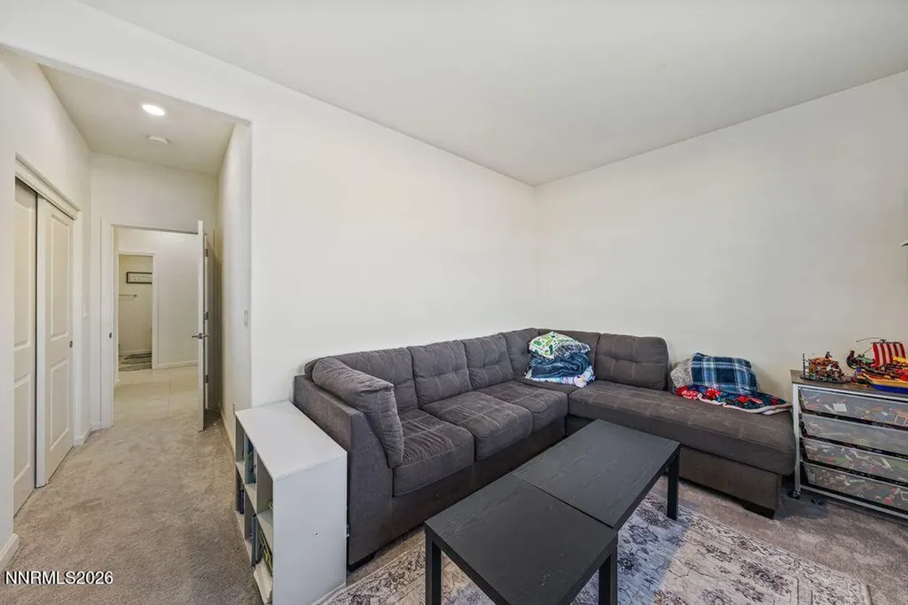 737 Roberts Creek Dayton NV 89403