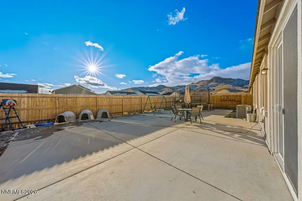 737 Roberts Creek Dayton NV 89403