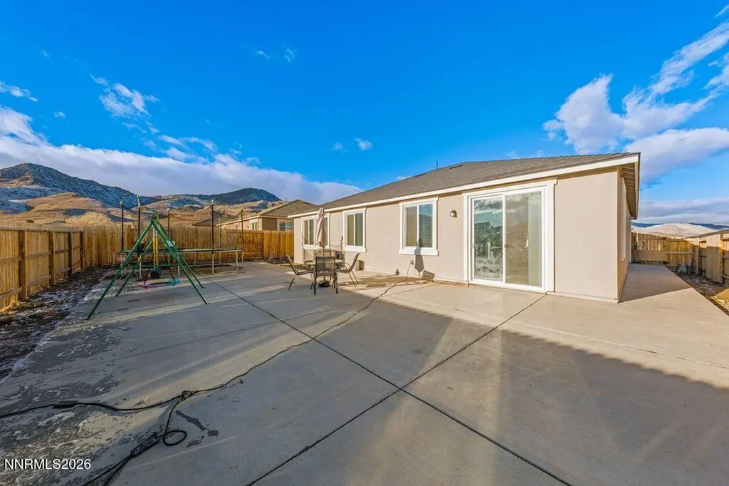 737 Roberts Creek Dayton NV 89403