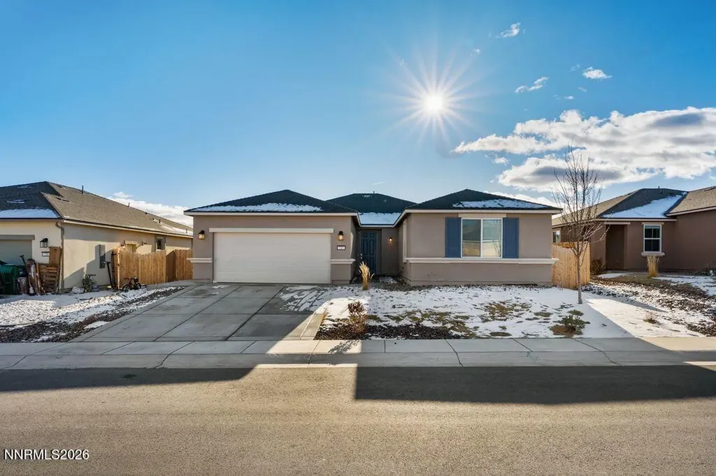 737 Roberts Creek Dayton NV 89403