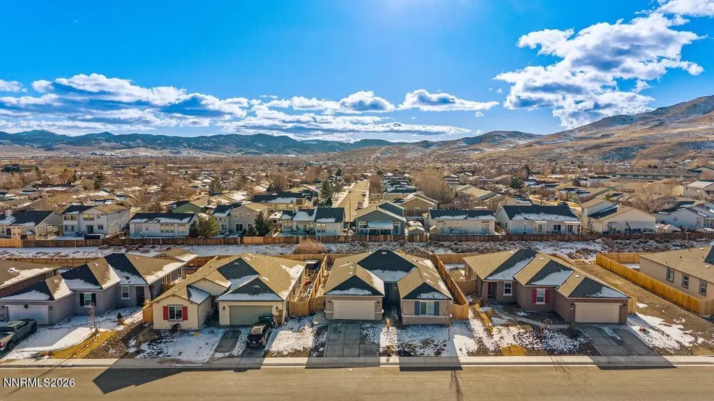 737 Roberts Creek Dayton NV 89403