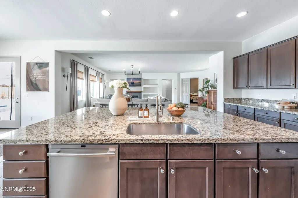 145 Horizon Ridge Sparks NV 89441