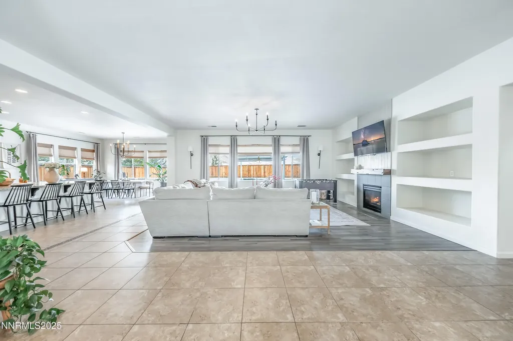 145 Horizon Ridge Sparks NV 89441