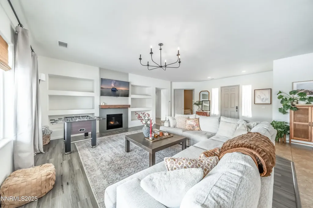145 Horizon Ridge Sparks NV 89441
