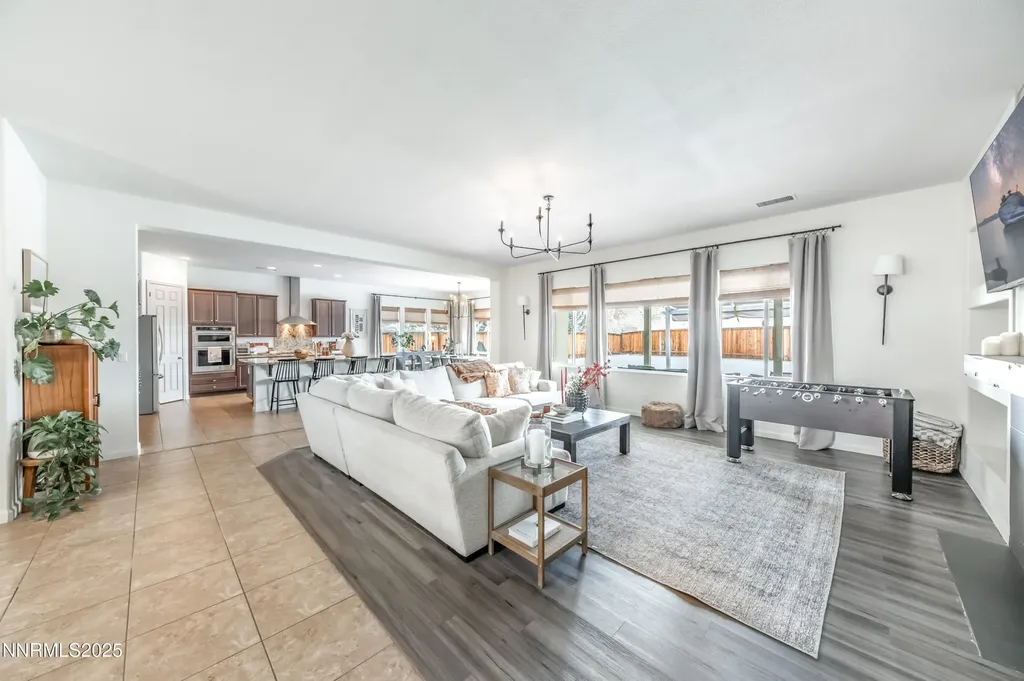 145 Horizon Ridge Sparks NV 89441