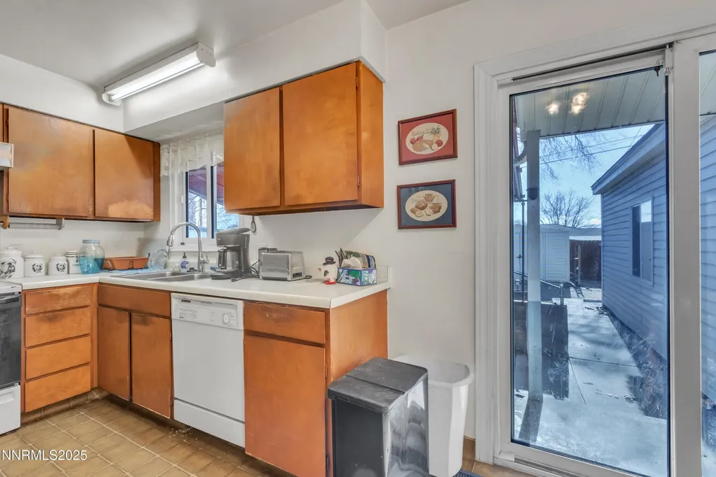 2050 Lassen Reno NV 89503