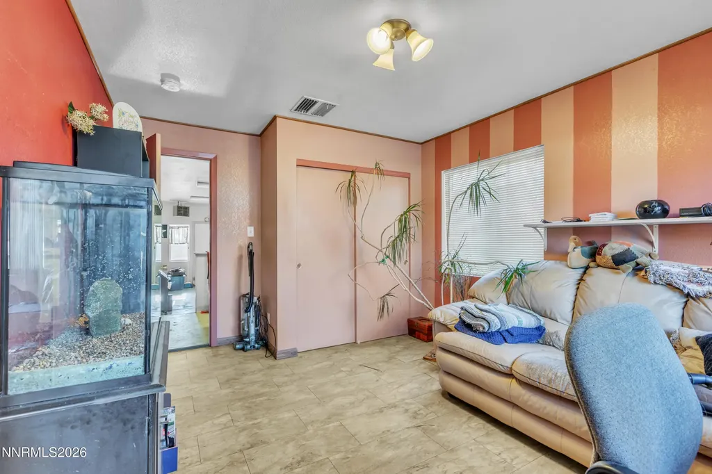 2050 Lassen Reno NV 89503
