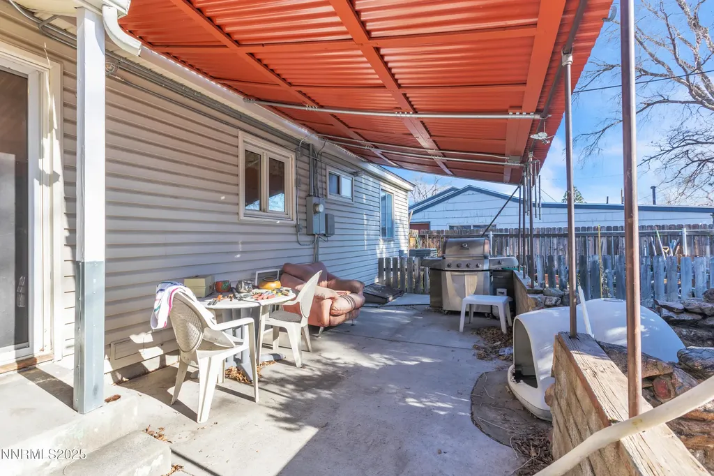 2050 Lassen Reno NV 89503