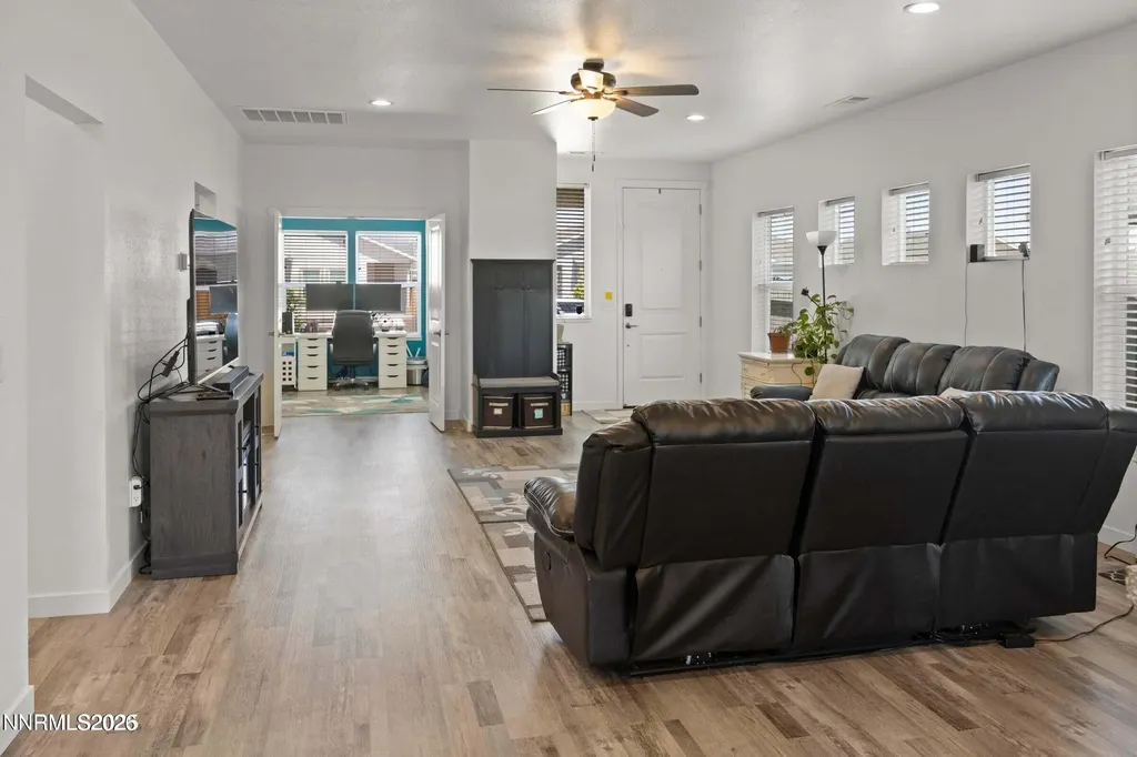 4521 Madison Fernley NV 89408