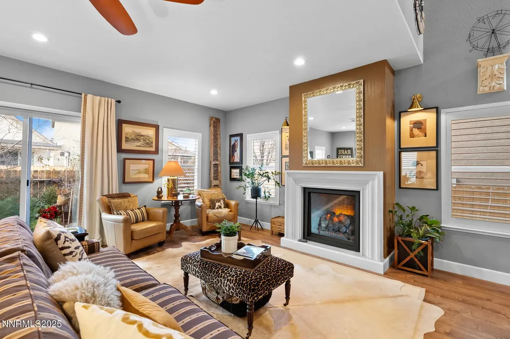 958 Marble Hills Sparks NV 89436