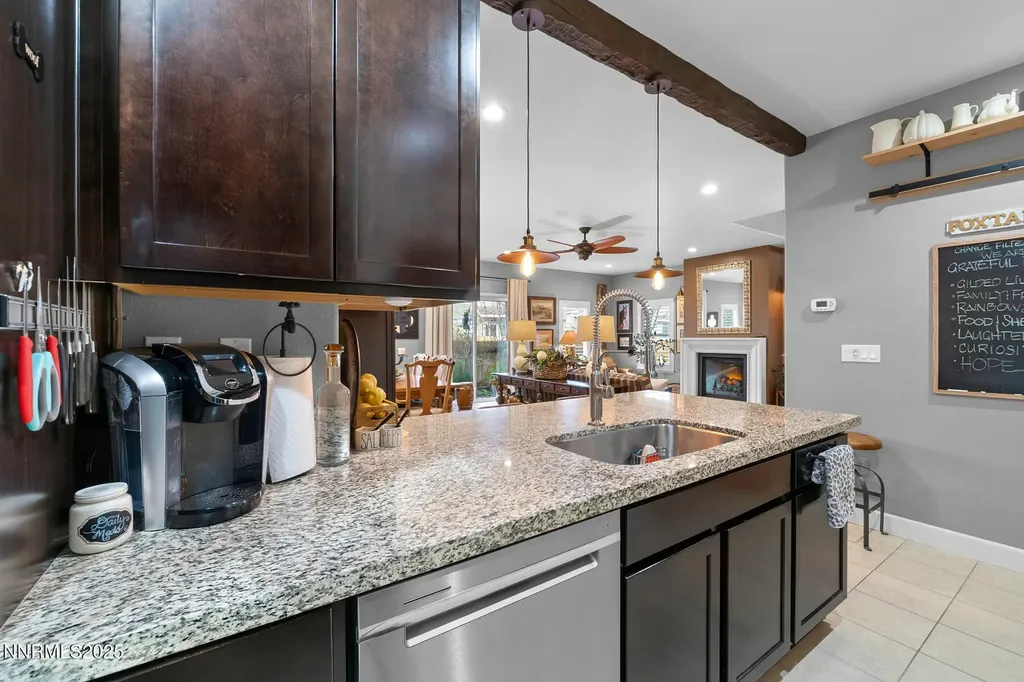 958 Marble Hills Sparks NV 89436