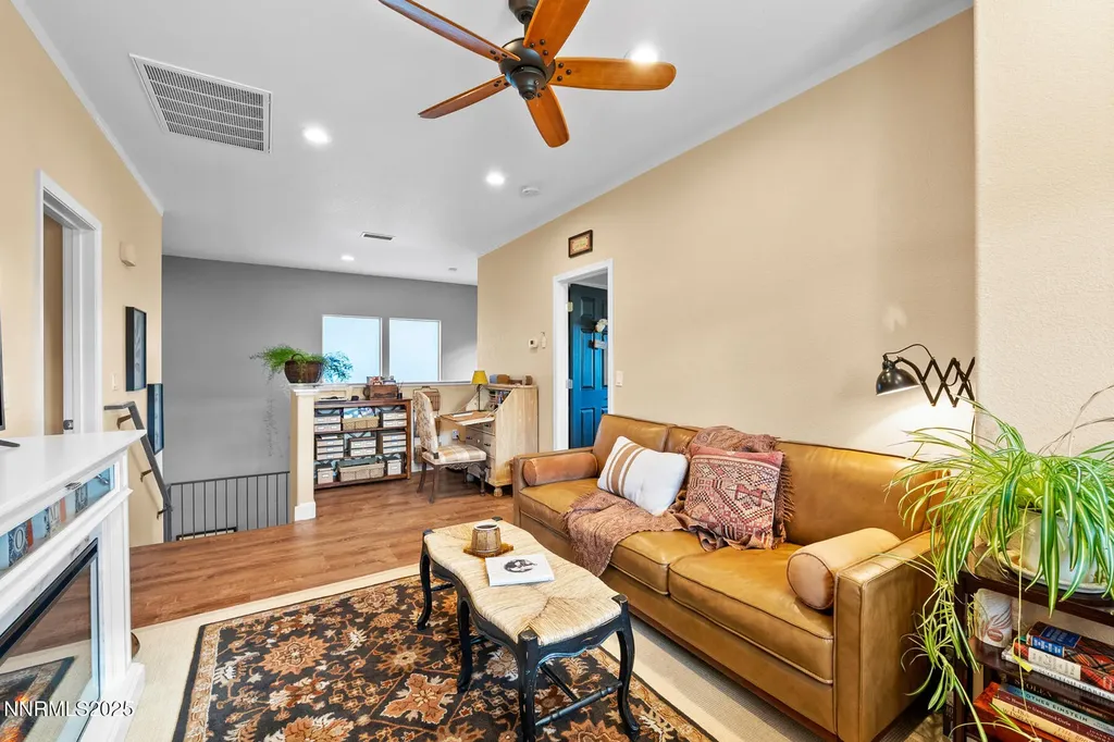 958 Marble Hills Sparks NV 89436