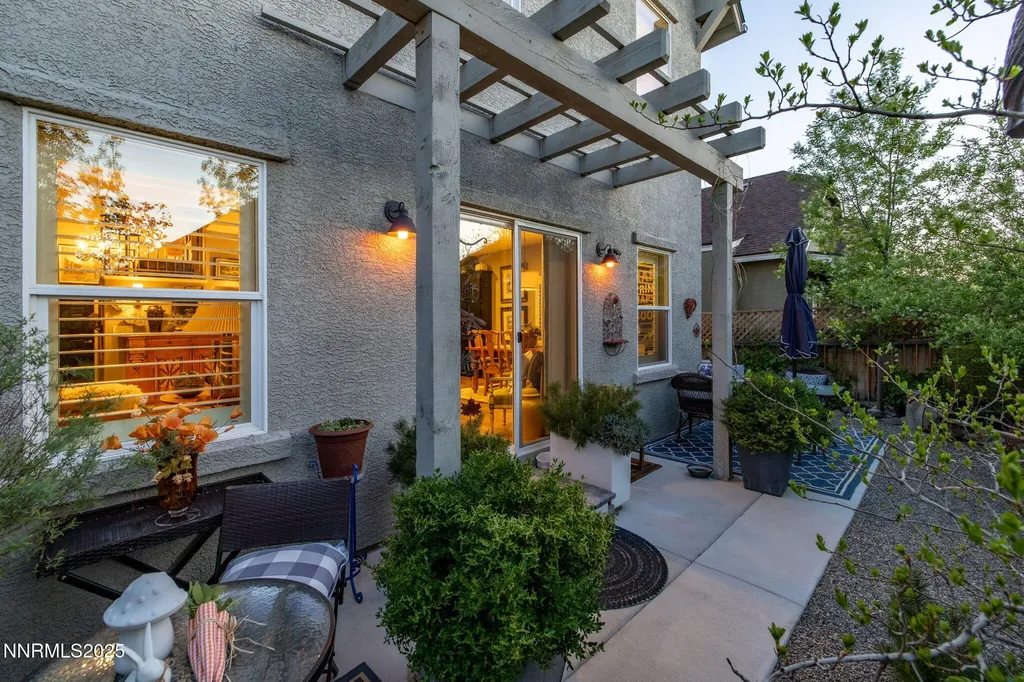 958 Marble Hills Sparks NV 89436