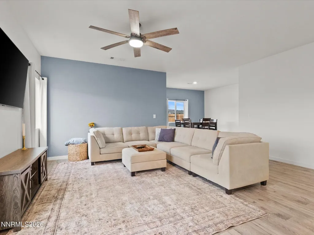 2645 Emerson Fernley NV 89408