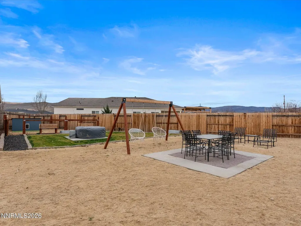 2645 Emerson Fernley NV 89408