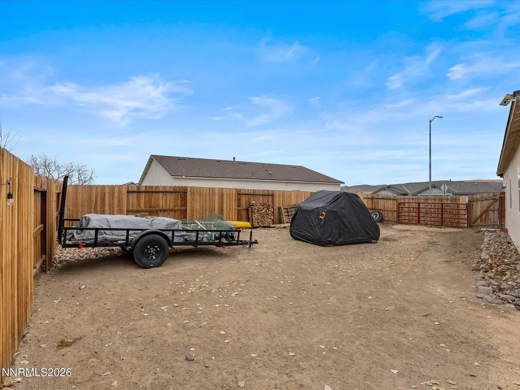 2645 Emerson Fernley NV 89408