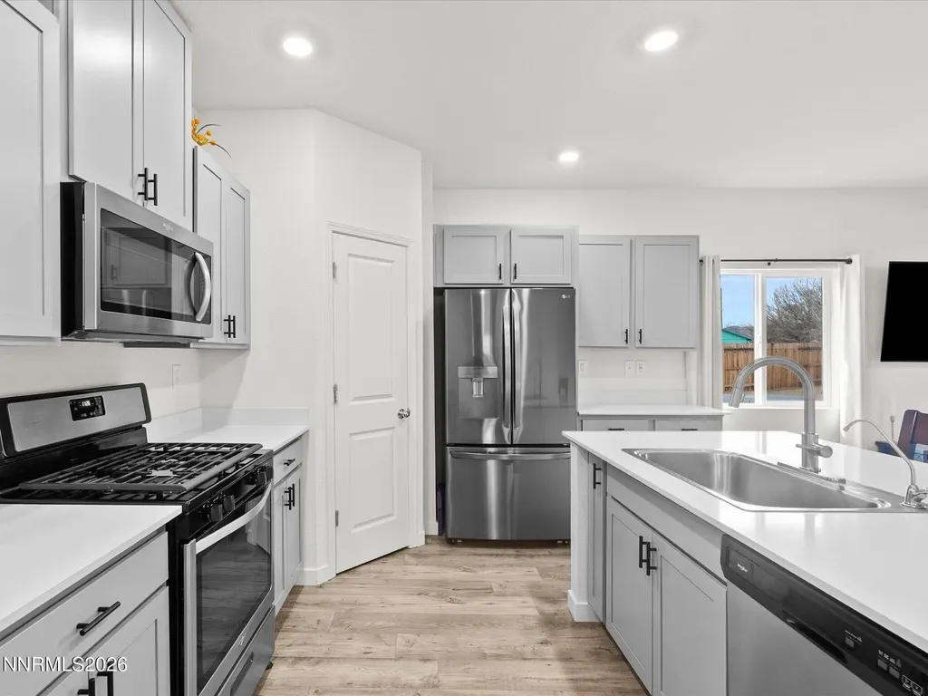 2645 Emerson Fernley NV 89408