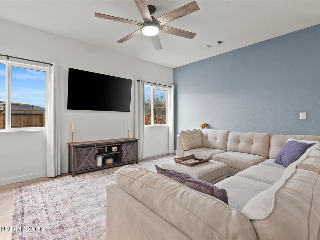 2645 Emerson Fernley NV 89408