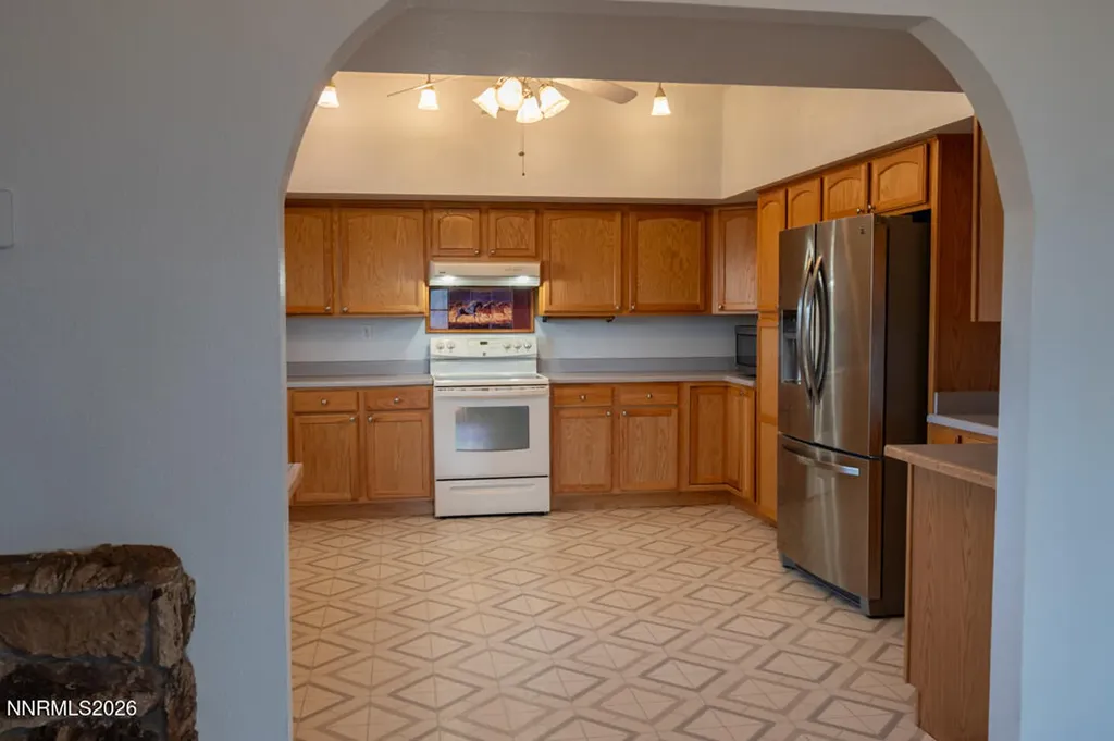 2715 Henning Minden NV 89423
