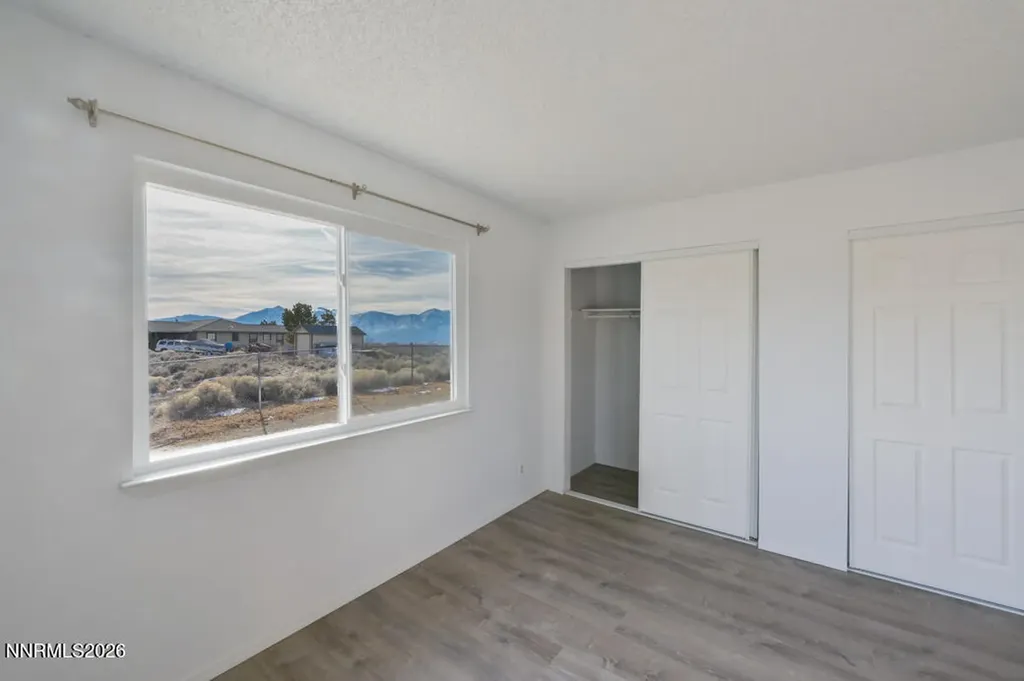 2715 Henning Minden NV 89423