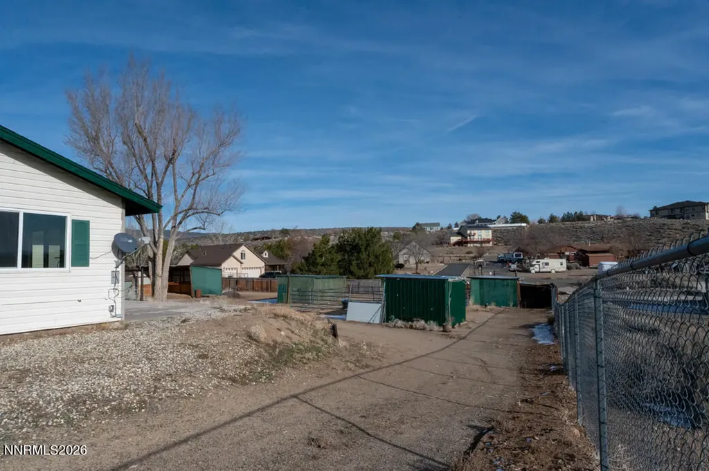 2715 Henning Minden NV 89423