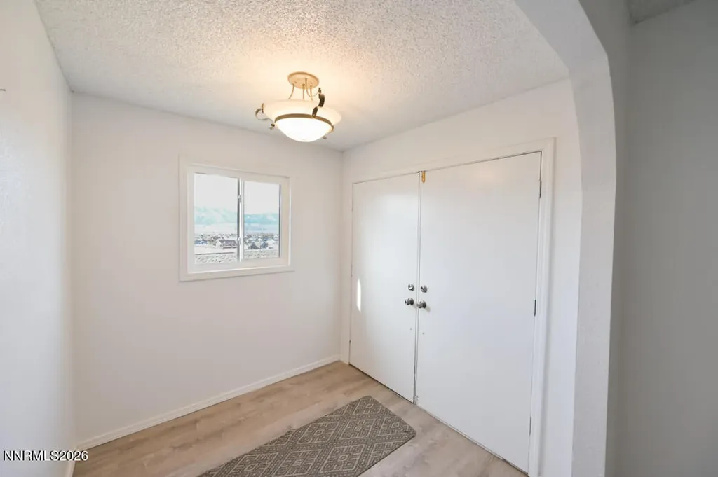 2715 Henning Minden NV 89423